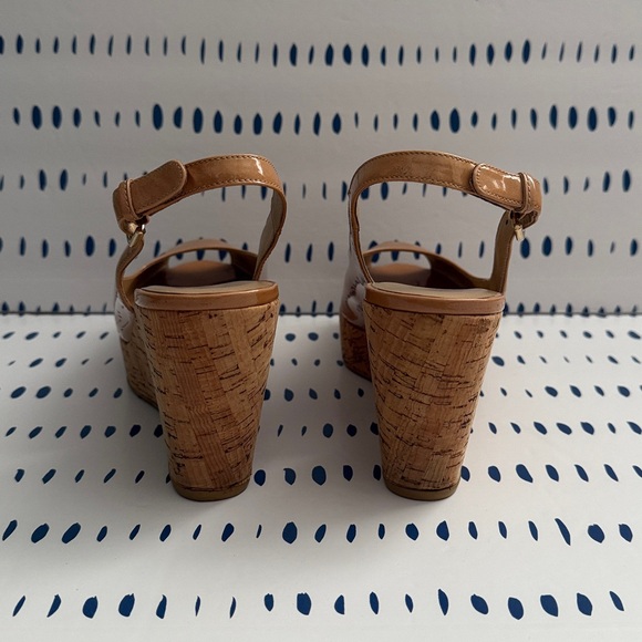 Stuart Weitzman Jean Slingback Wedge Sandals in Nude Patent Leather - Picture 4 of 11